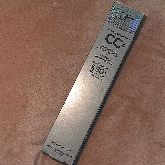 it cosmetics Other - IT Cosmetics CC+ LIGHT 50+ SPF Cream Full Coverage + Anti-Aging Serum 1.08oz NEW